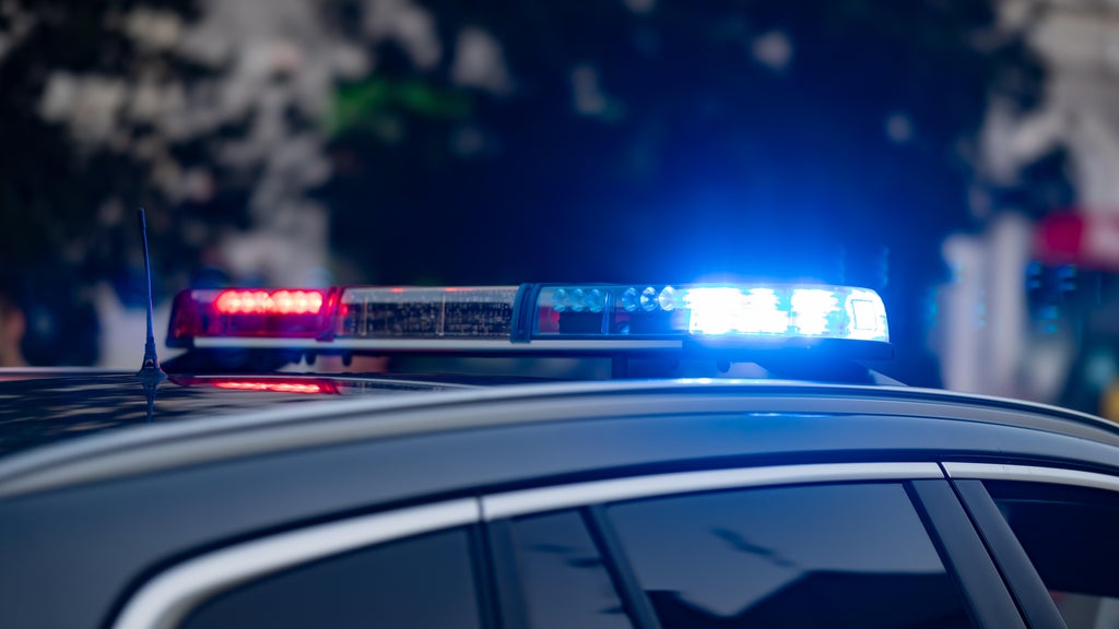 Shelter-in-place issued in Burnsville after shooting injures 1 — WCCO / CBS Minnesota, Stillwater Community news