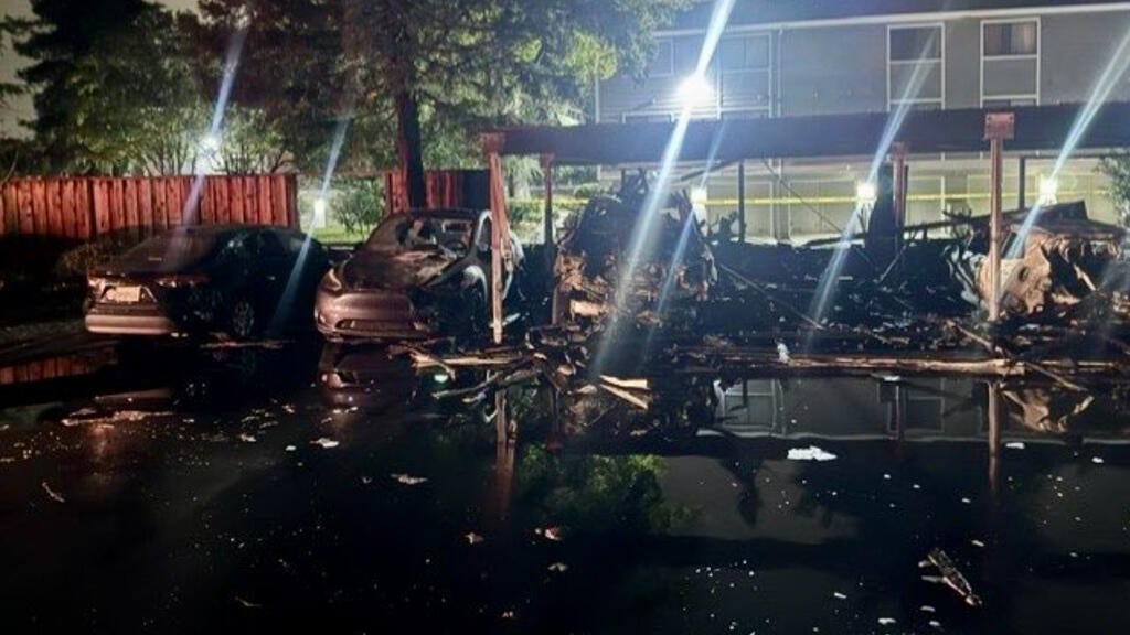 Overnight fire at San Jose housing complex damages more than 20 vehicles, carport — CBS Bay Area (KPIX), Stillwater Community news