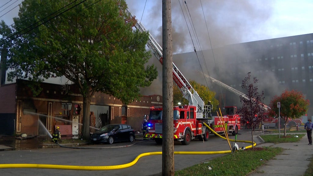 2 Minneapolis firefighters hurt in East Franklin Avenue business fire — WCCO / CBS Minnesota, Stillwater Health news