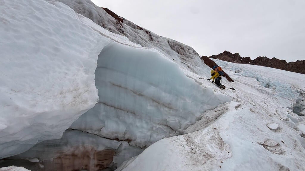 Florida man injured climbing California's Mount Shasta rescued after 2 nights in freezing temps — CBS Bay Area (KPIX), Stillwater Health news