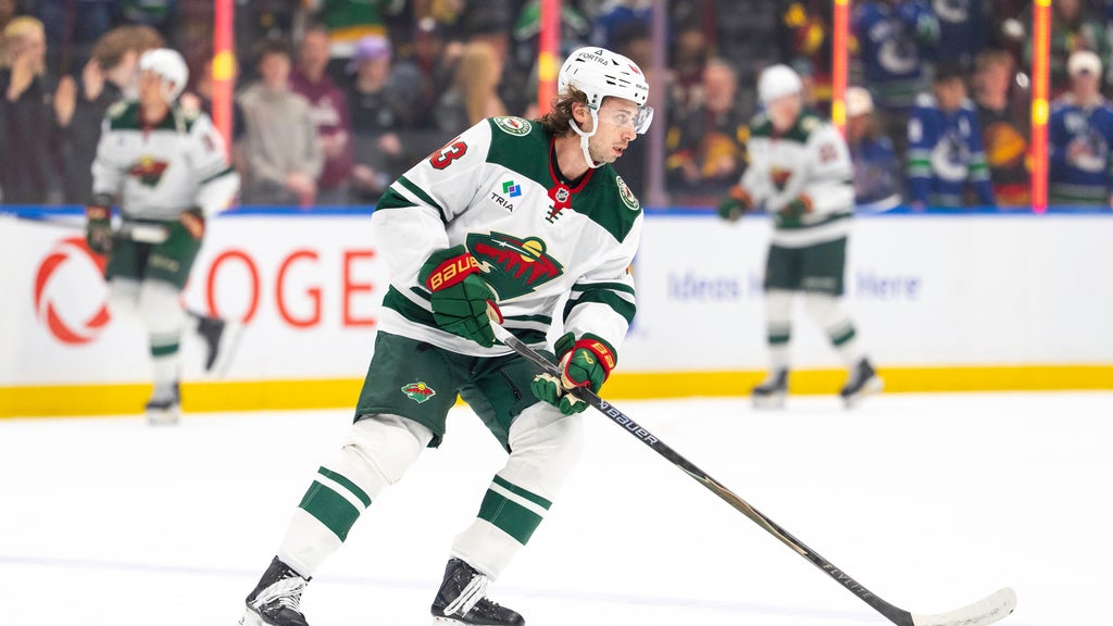 Quinn Hughes has goal, assist in his Vancouver return in Wild's 4-2 victory — WCCO / CBS Minnesota, Stillwater Sports news
