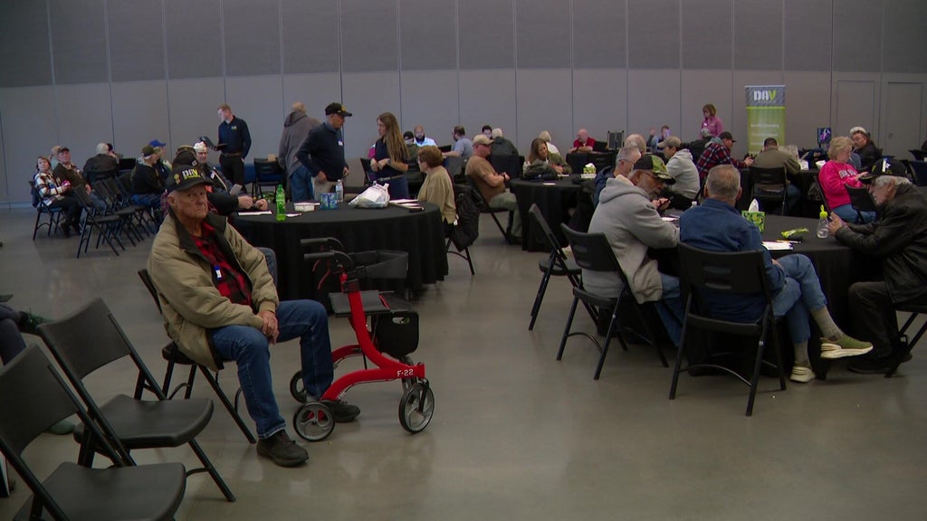 Minnesota veterans receiving claims assistance, health exams at clinic — WCCO / CBS Minnesota, Stillwater Arts news