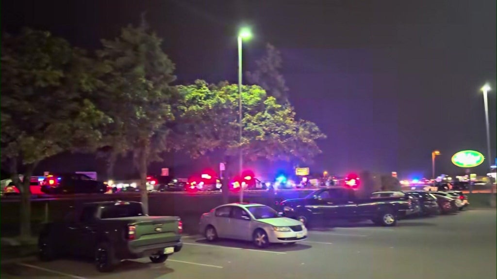 Police respond to Osseo High School after several fights break out at end of football game — WCCO / CBS Minnesota, Stillwater Schools news