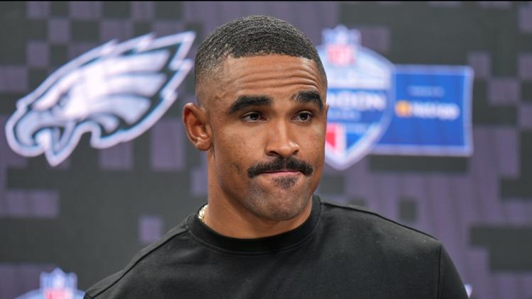 Eagles QB Jalen Hurts sidelined indefinitely with blood clots that could cost him the season — KARE 11 Sports, Stillwater Sports news