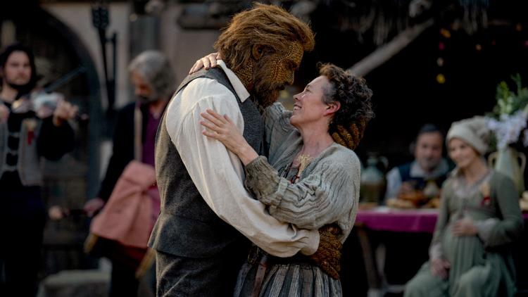 Oscar winner Olivia Colman, Emmy winner Alexander Skarsgård preview unconventional romance 'Wicker' — KARE 11 Entertainment, Stillwater Arts news