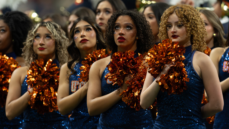 Here's what we know about the service member who fell at the UTSA football game — KHOU 11 (Houston), Stillwater Sports news